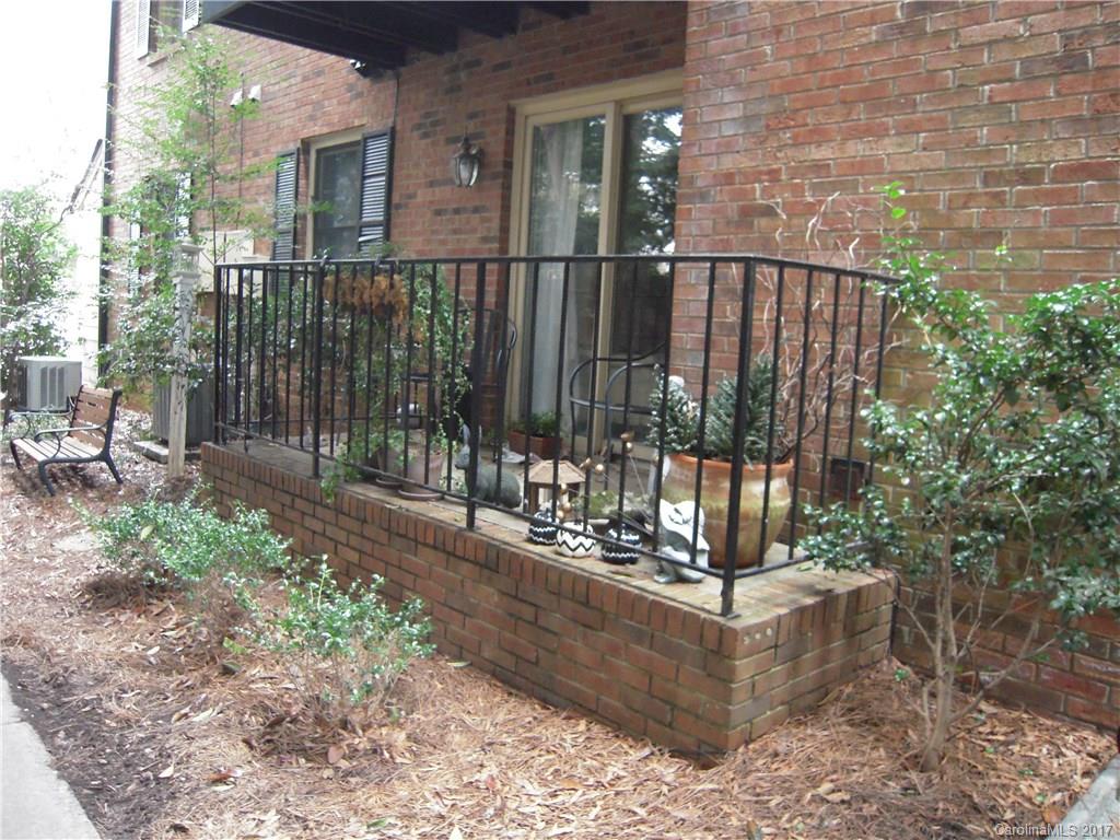 1338 Queens Road Charlotte, NC 28207 - Photo 4 of 15 Gallery Image 4