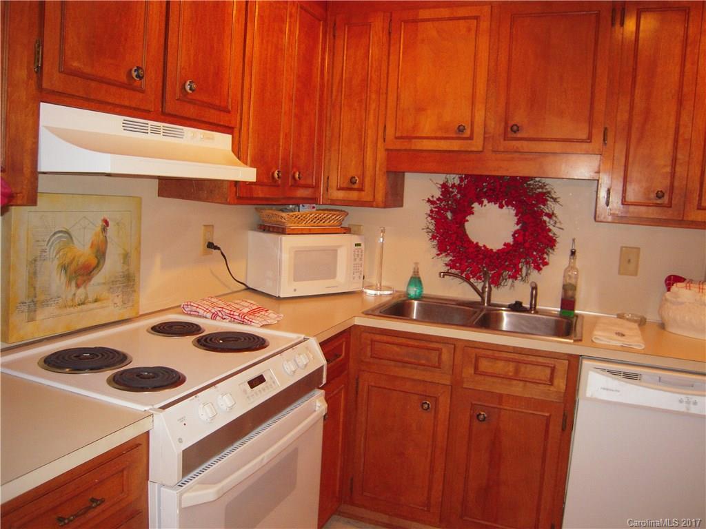 1338 Queens Road Charlotte, NC 28207 - Photo 7 of 15 Gallery Image 7