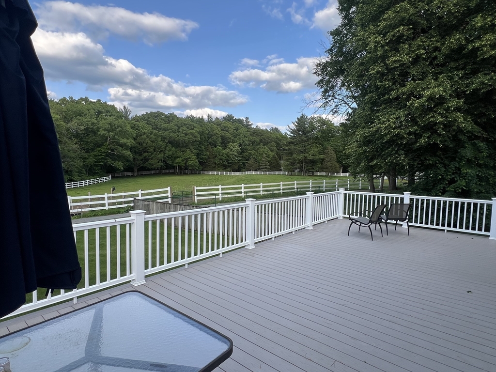 243 Dudley Road Bedford, MA 01730 - Photo 20 of 29