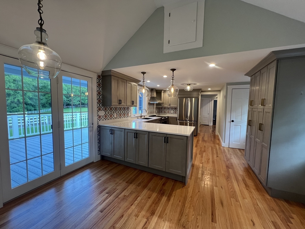 243 Dudley Road Bedford, MA 01730 - Photo 6 of 29