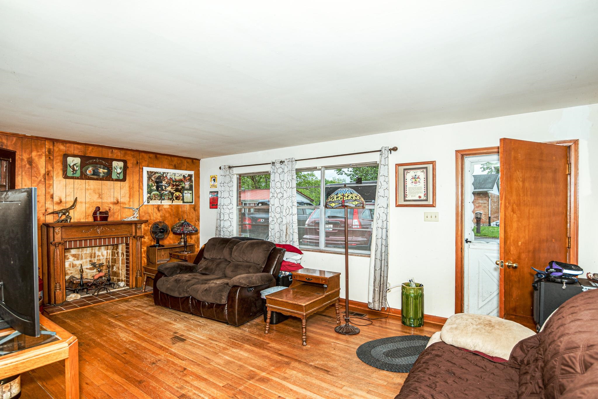 1214 Crestview Drive Raceland, KY 41169 - Photo 4 of 13