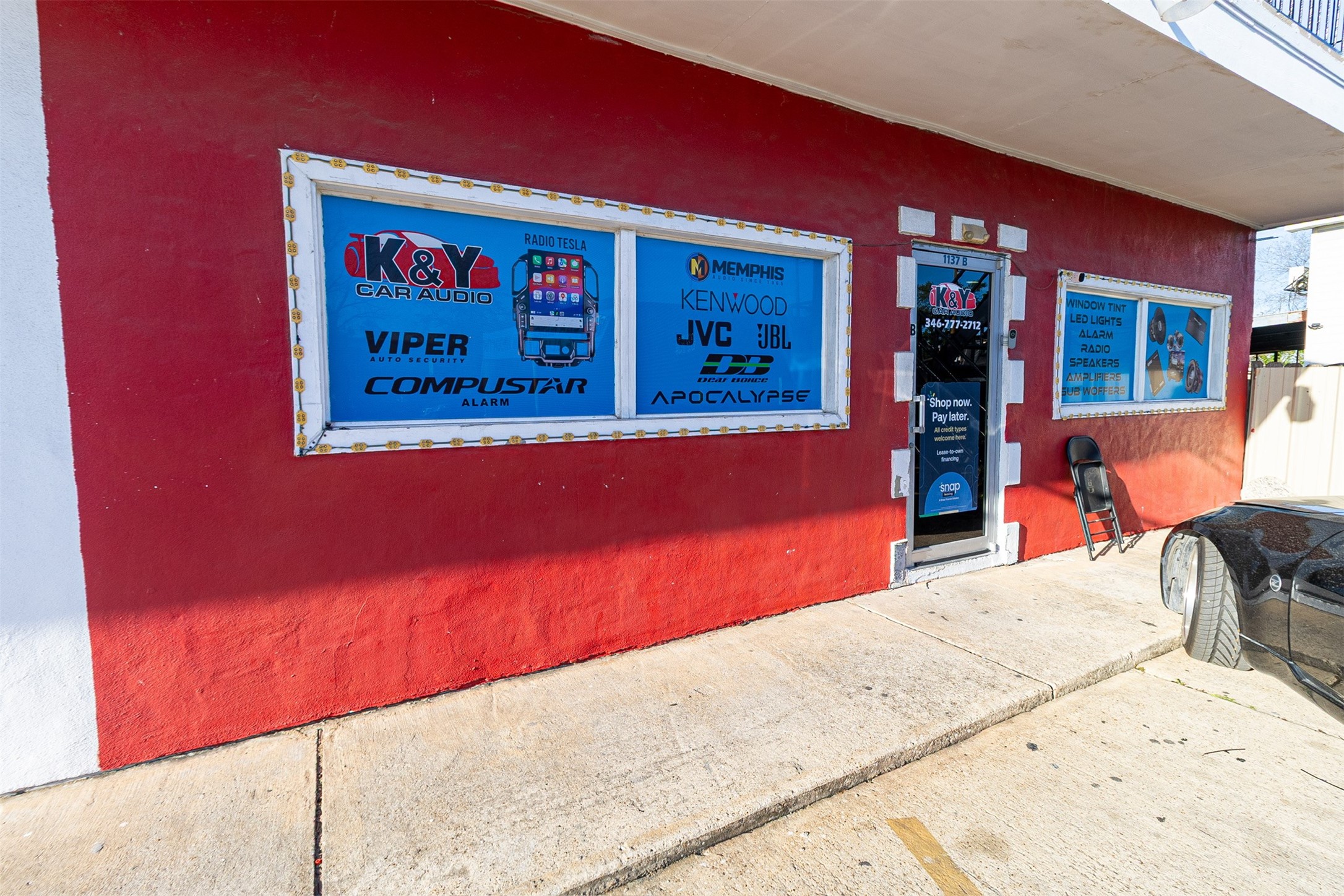 1137 Freeport Street Houston, TX 77015 - Photo 20 of 27 a patio with table and chairs