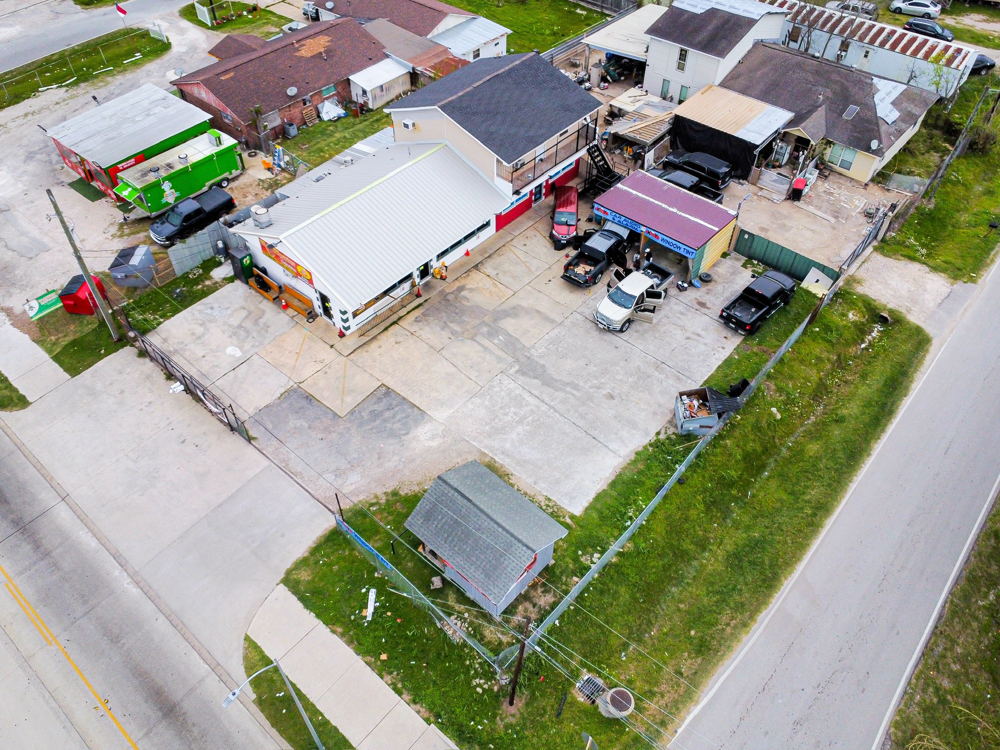 1137 Freeport Street Houston, TX 77015 - Photo 10 of 27 an aerial view of a house with a garden