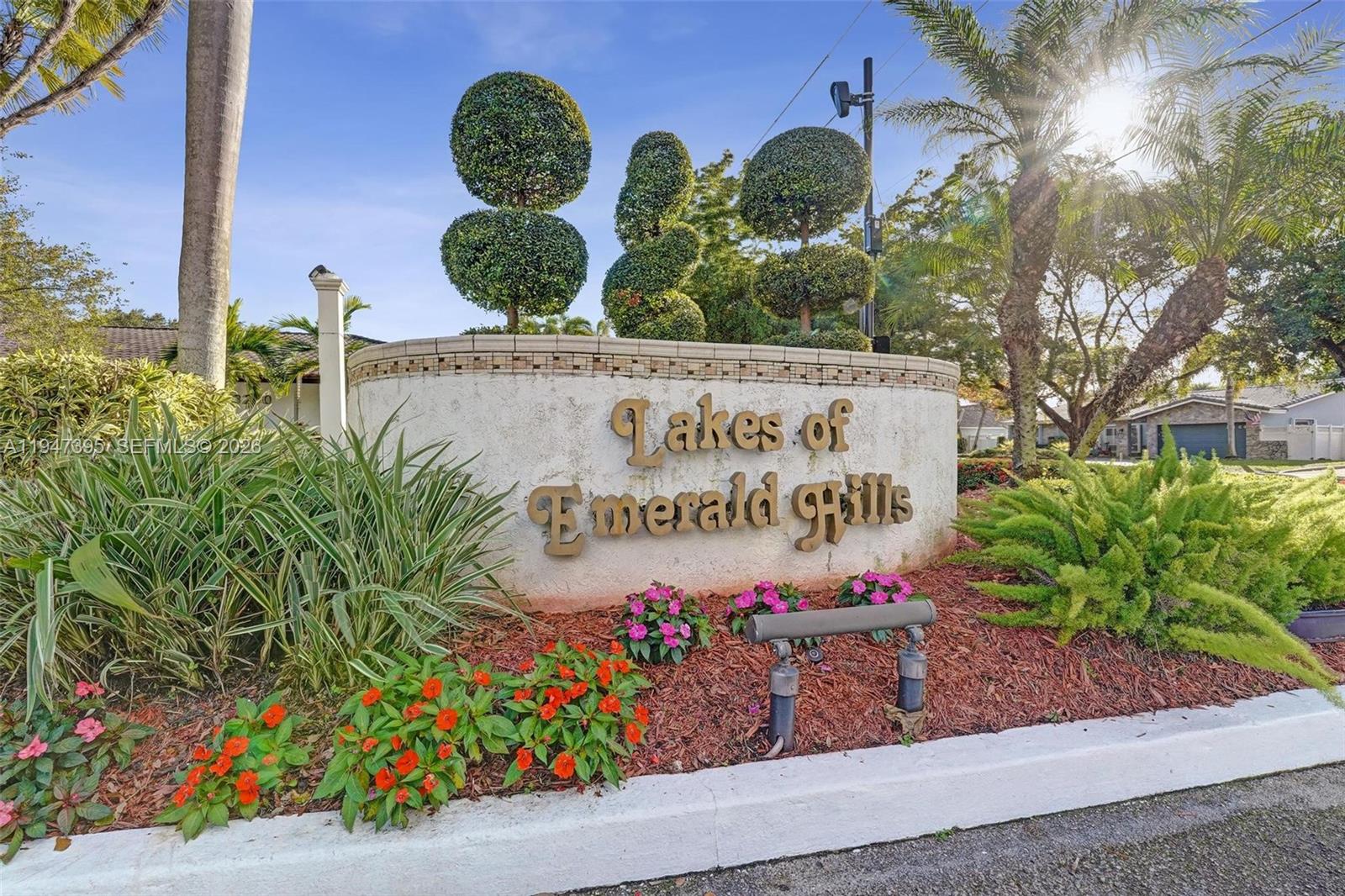 2990 Oaktree Lane, Unit 338 Hollywood, FL 33021 - Photo 24 of 24 a sign on the side of a building