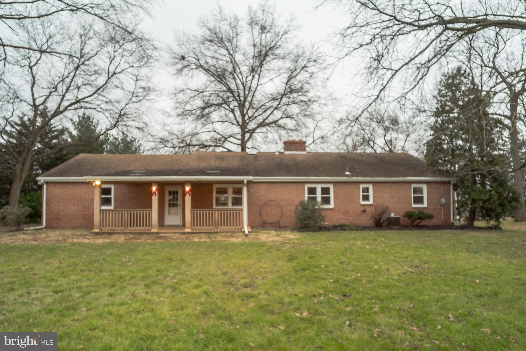 209 West Reliance Road Souderton, PA 18964 - Photo 26 of 32 Level Rear Yard with New Covered Trex deck