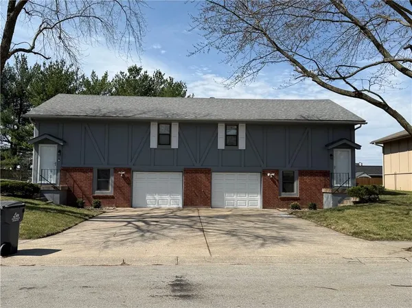 $410,000 | 2313-2315 Southwest 6 Street, Blue Springs, MO 64014