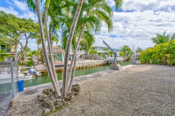 $899,000 | 153 Peg Leg Lane, Cudjoe, FL 33042