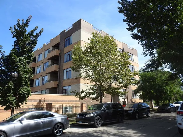 $2,750 | 6456 South Woodlawn Avenue, Unit 1C, Chicago, IL 60637