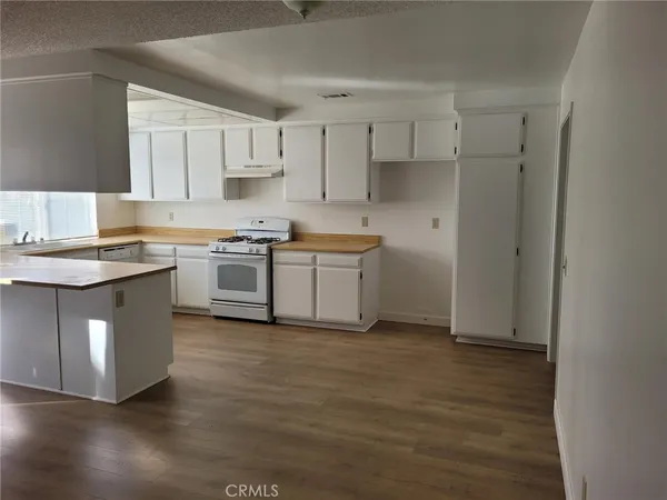 $3,200 | 11256 Coolwater Drive, Riverside, CA 92505