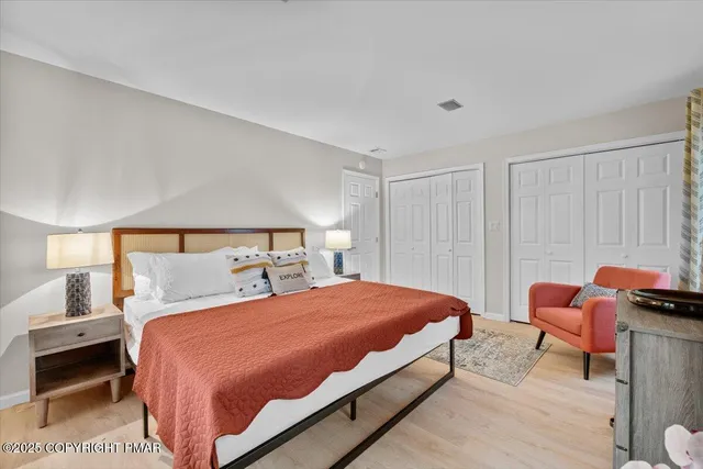 $799,000 | 23 Sleepy Hollow Lane, East Stroudsburg, PA 18302