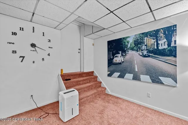 $799,000 | 23 Sleepy Hollow Lane, East Stroudsburg, PA 18302