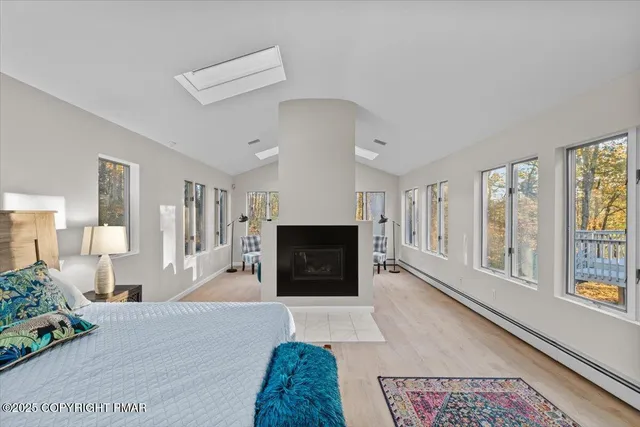 $799,000 | 23 Sleepy Hollow Lane, East Stroudsburg, PA 18302