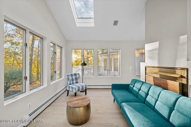 $799,000 | 23 Sleepy Hollow Lane, East Stroudsburg, PA 18302