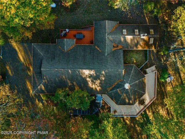 $799,000 | 23 Sleepy Hollow Lane, East Stroudsburg, PA 18302