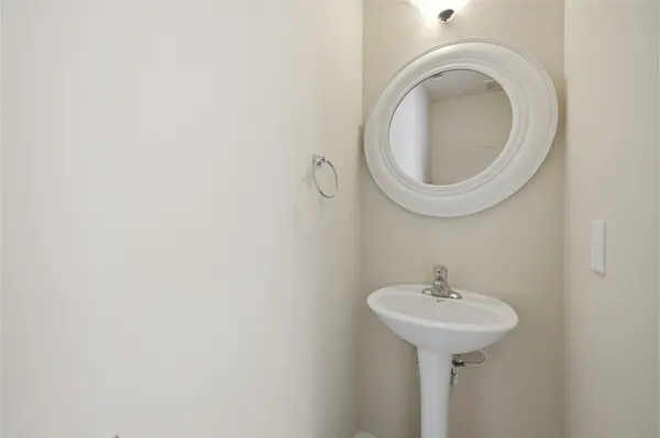 $1,795 | 59 East Stedhill Loop, The Woodlands, TX 77384