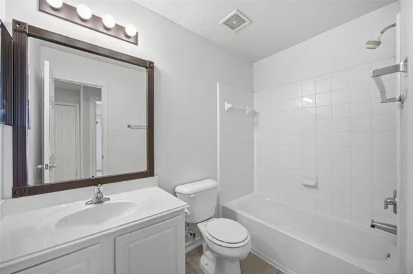 $1,795 | 59 East Stedhill Loop, The Woodlands, TX 77384