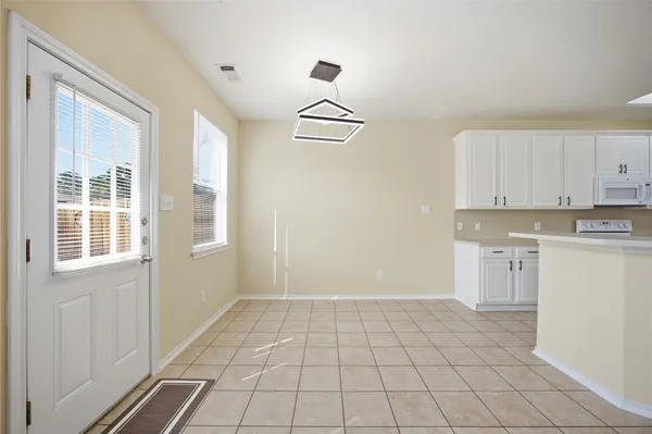 $1,795 | 59 East Stedhill Loop, The Woodlands, TX 77384