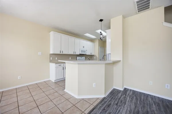 $1,795 | 59 East Stedhill Loop, The Woodlands, TX 77384