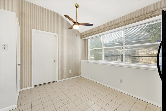 $1,400 | 22130 Jay Drive, Spring, TX 77373