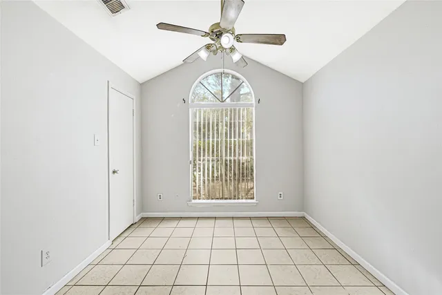 $1,400 | 22130 Jay Drive, Spring, TX 77373