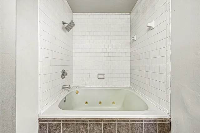 $1,400 | 22130 Jay Drive, Spring, TX 77373