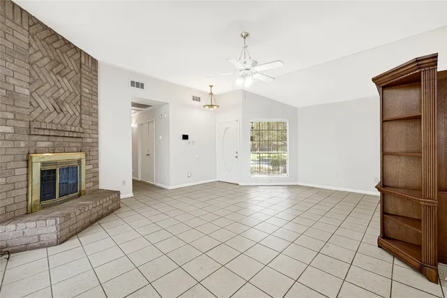 $1,400 | 22130 Jay Drive, Spring, TX 77373