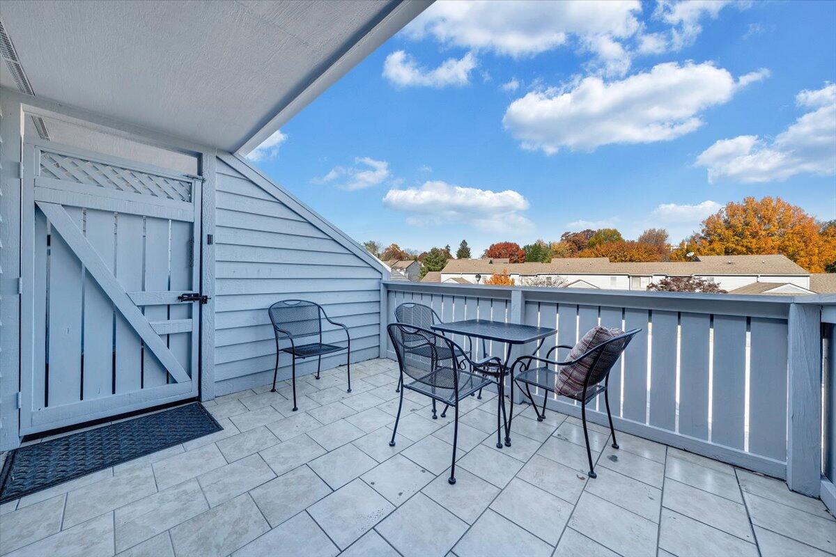 2447 Post Oak Road Salem, VA 24153 - Photo 4 of 45 03-MIB02166