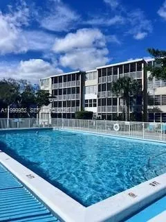 $2,100 | 1670 Northeast 191st Street, Unit 4033, Miami, FL 33179