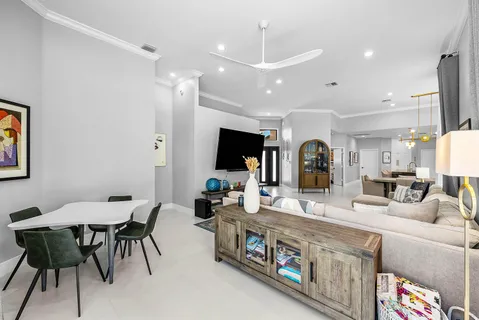 $949,900 | 2413 Northwest 64th Street, Boca Raton, FL 33496