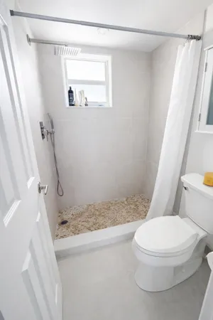 $1,950 | 801 South Federal Highway, Unit 804, Pompano Beach, FL 33062