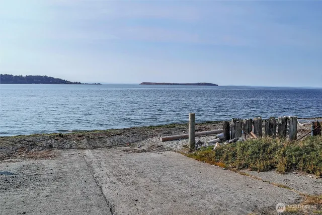 $1,025,000 | 950 Beckett Point Road, Port Townsend, WA 98368