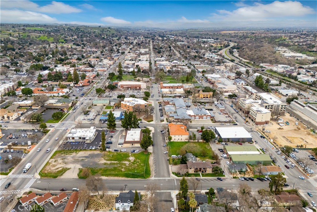 828 Spring Street Paso Robles, CA 93446 - Photo 4 of 6 an aerial view of residential houses with outdoor space