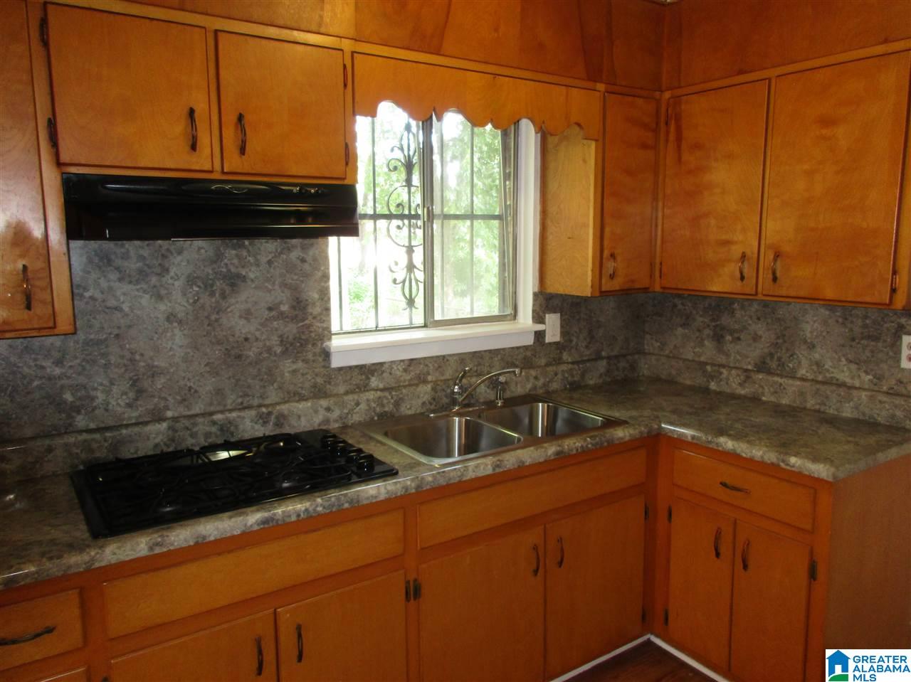 812 Goldwire Way Southwest Birmingham, AL 35211 - Photo 6 of 29