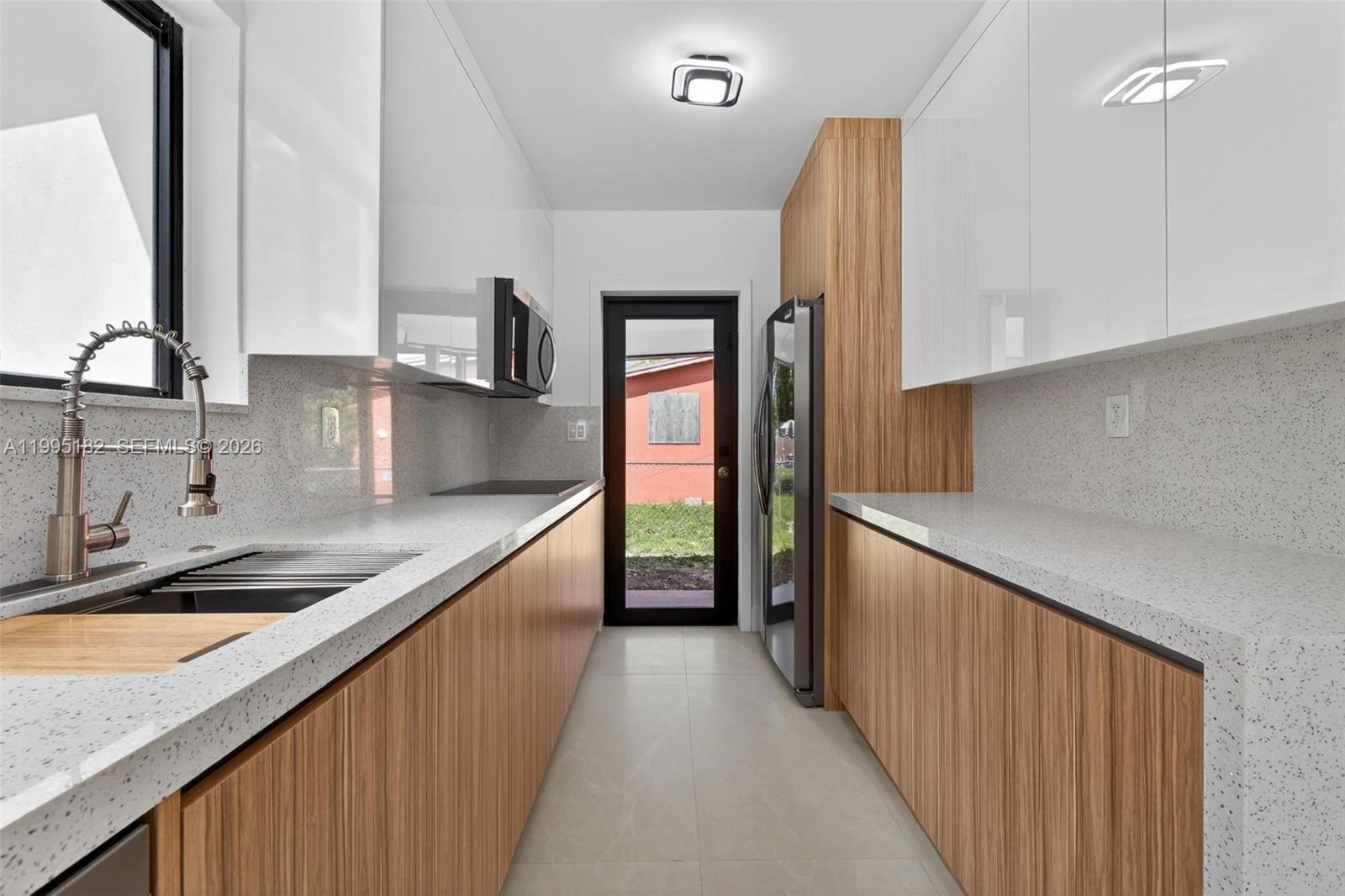 11530 Southwest 138th Street Miami, FL 33176 - Photo 12 of 37