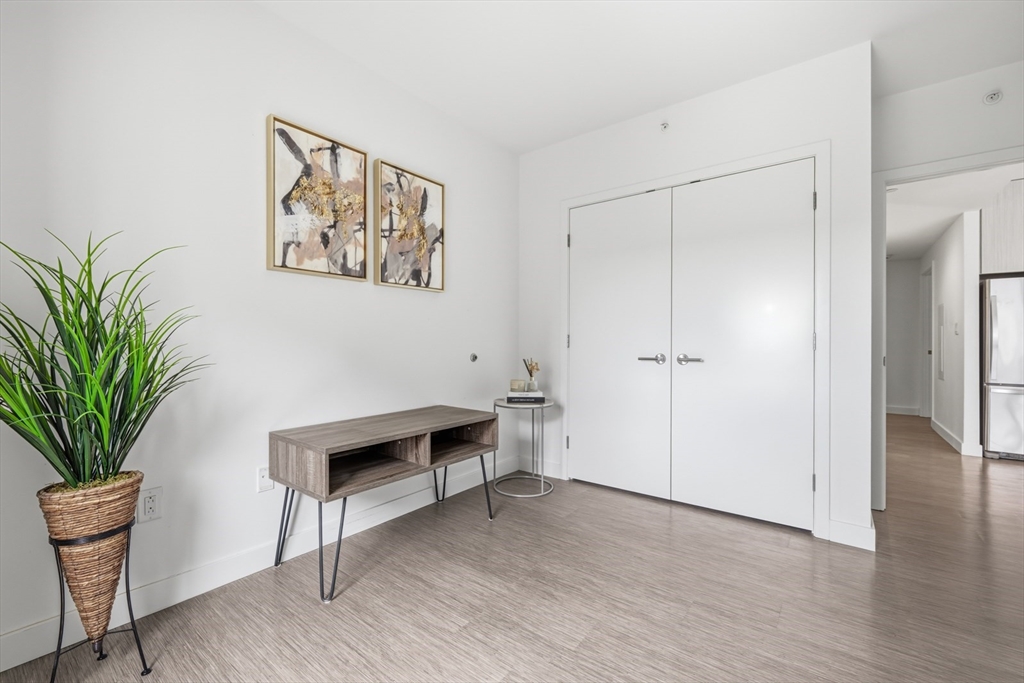 80-82 Fenwood Road, Unit 804 Boston, MA 02115 - Photo 11 of 27