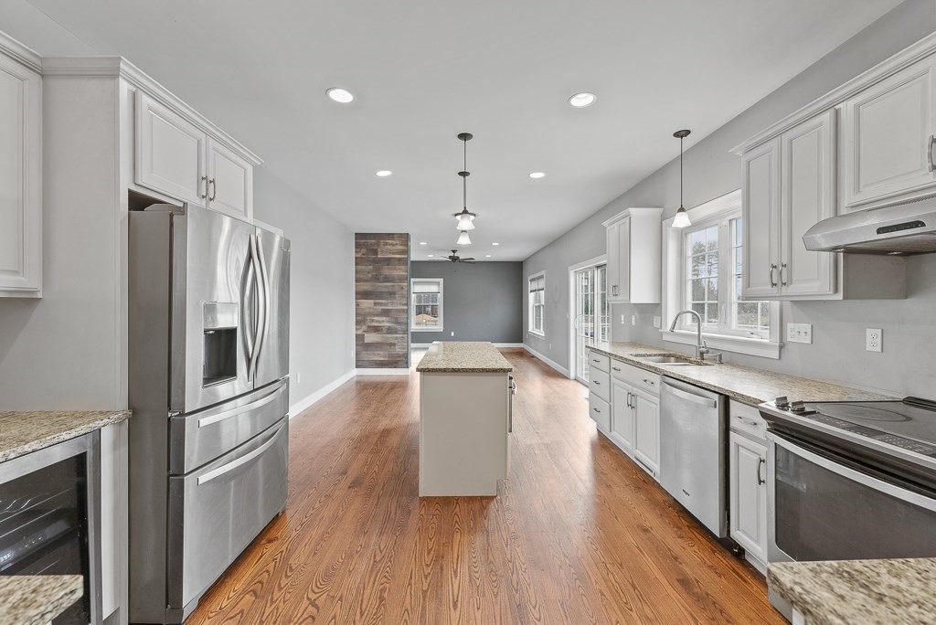 10 Furrowtown Road Westfield, MA 01085 - Photo 4 of 42
