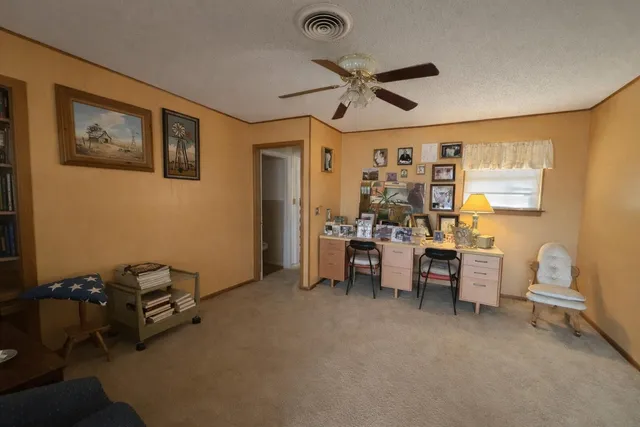 $130,000 | 501 West 1st Street, Hale Center, TX 79041