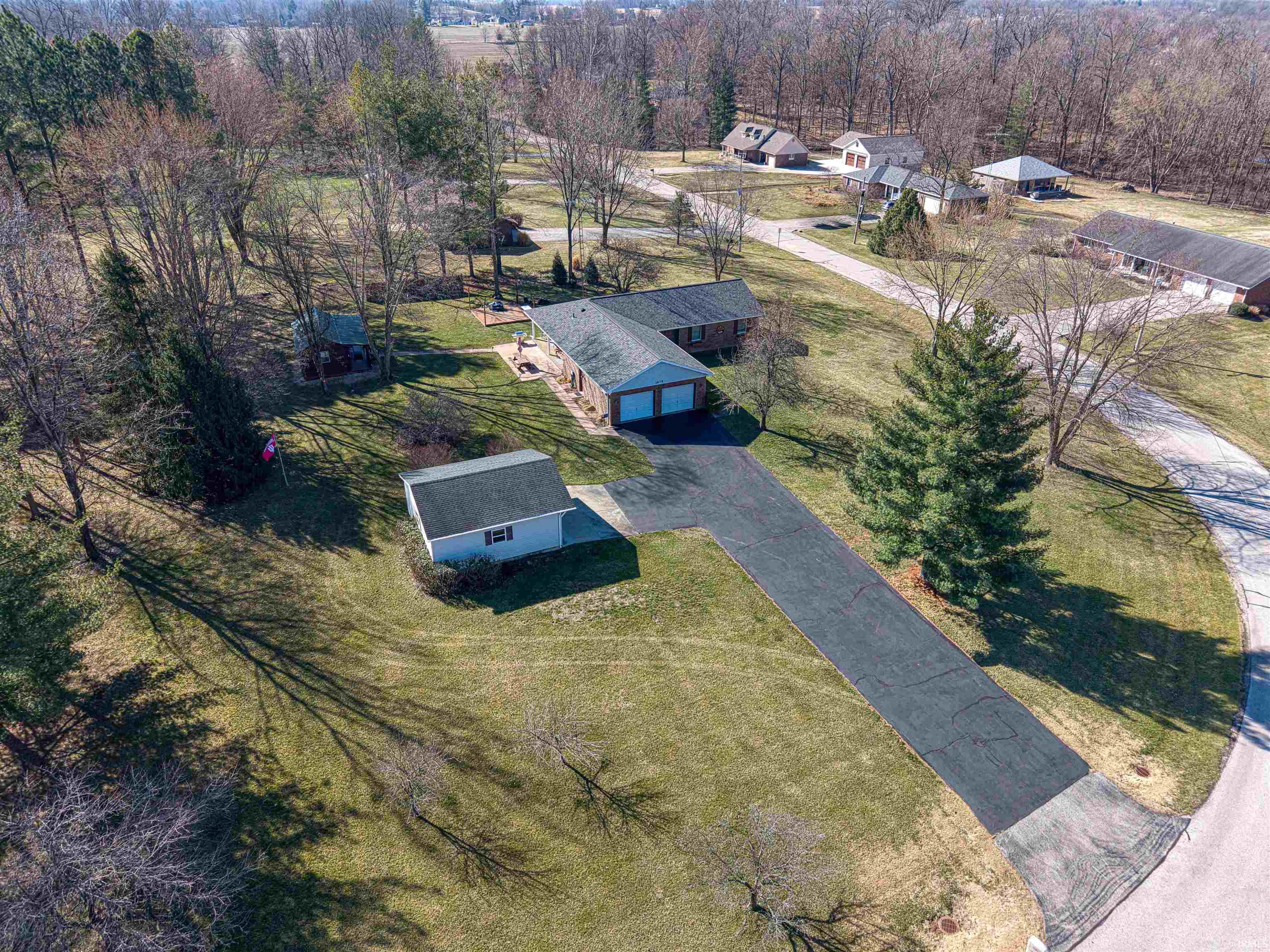 1879 West 3rd Street Jasper, IN 47546 - Photo 4 of 29
