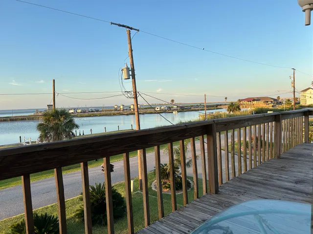 $469,000 | 307 Anchor Drive, Freeport, TX 77541