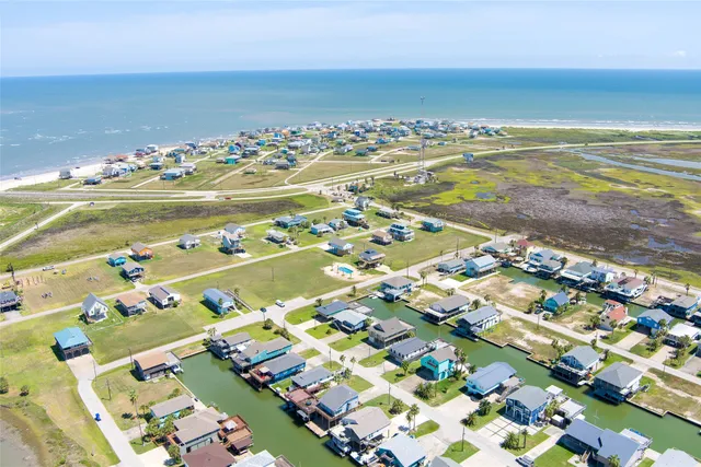 $469,000 | 307 Anchor Drive, Freeport, TX 77541