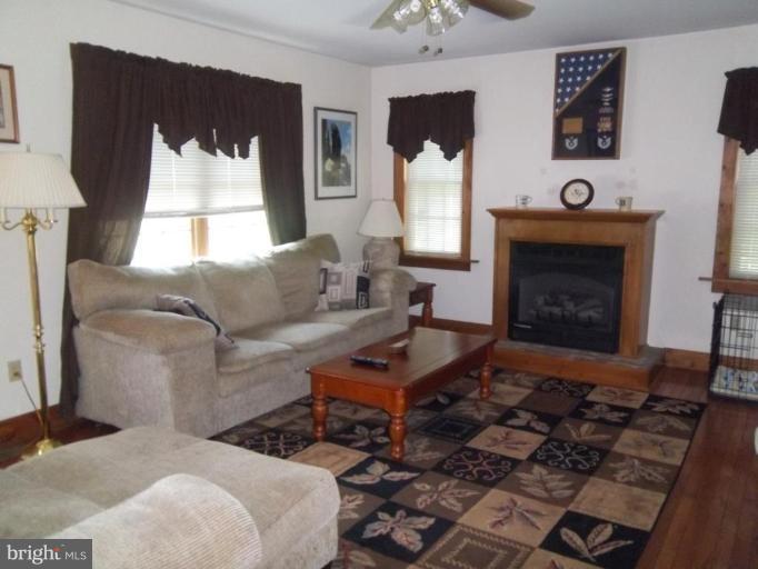 1090 Calvert Road Rising Sun, MD 21911 - Photo 11 of 14 Family Room