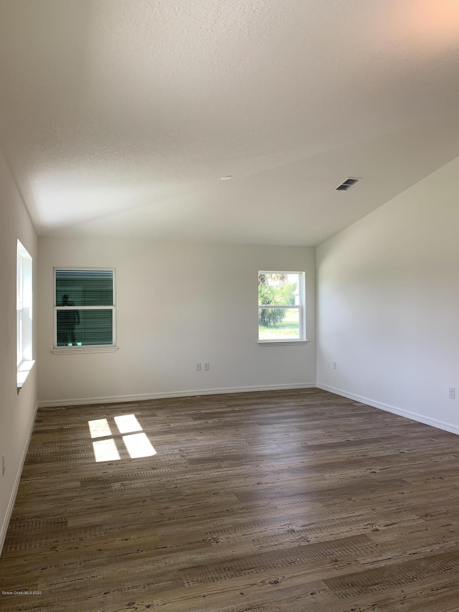604 Corbin Circle Southwest Palm Bay, FL 32908 - Photo 4 of 29 Acosta B