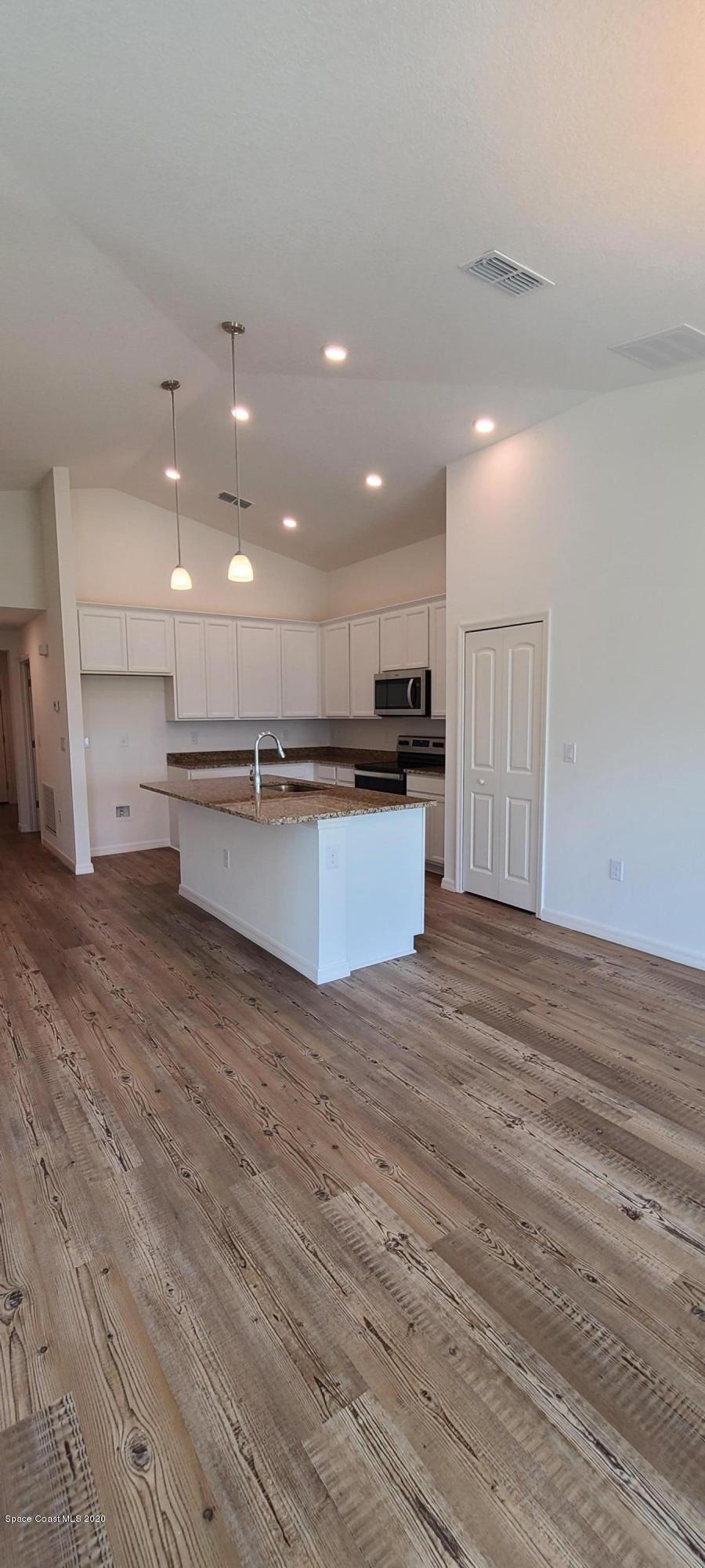 604 Corbin Circle Southwest Palm Bay, FL 32908 - Photo 8 of 29 Acosta B