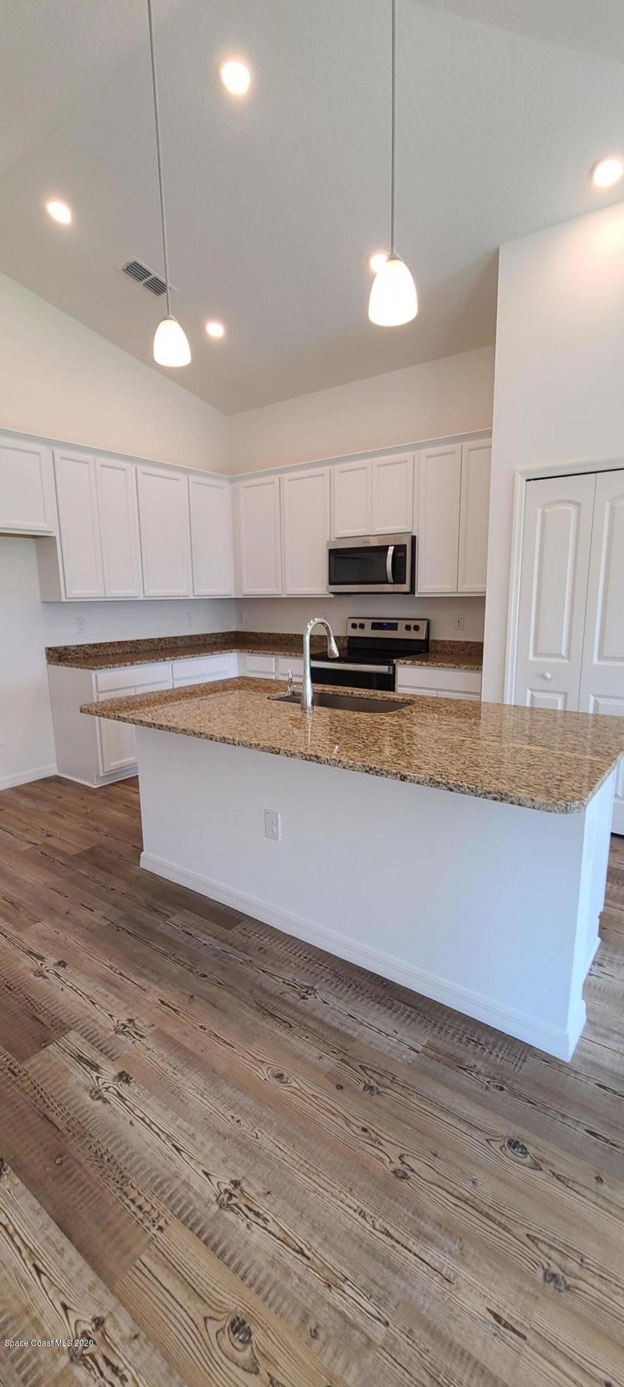 604 Corbin Circle Southwest Palm Bay, FL 32908 - Photo 9 of 29 Acosta B