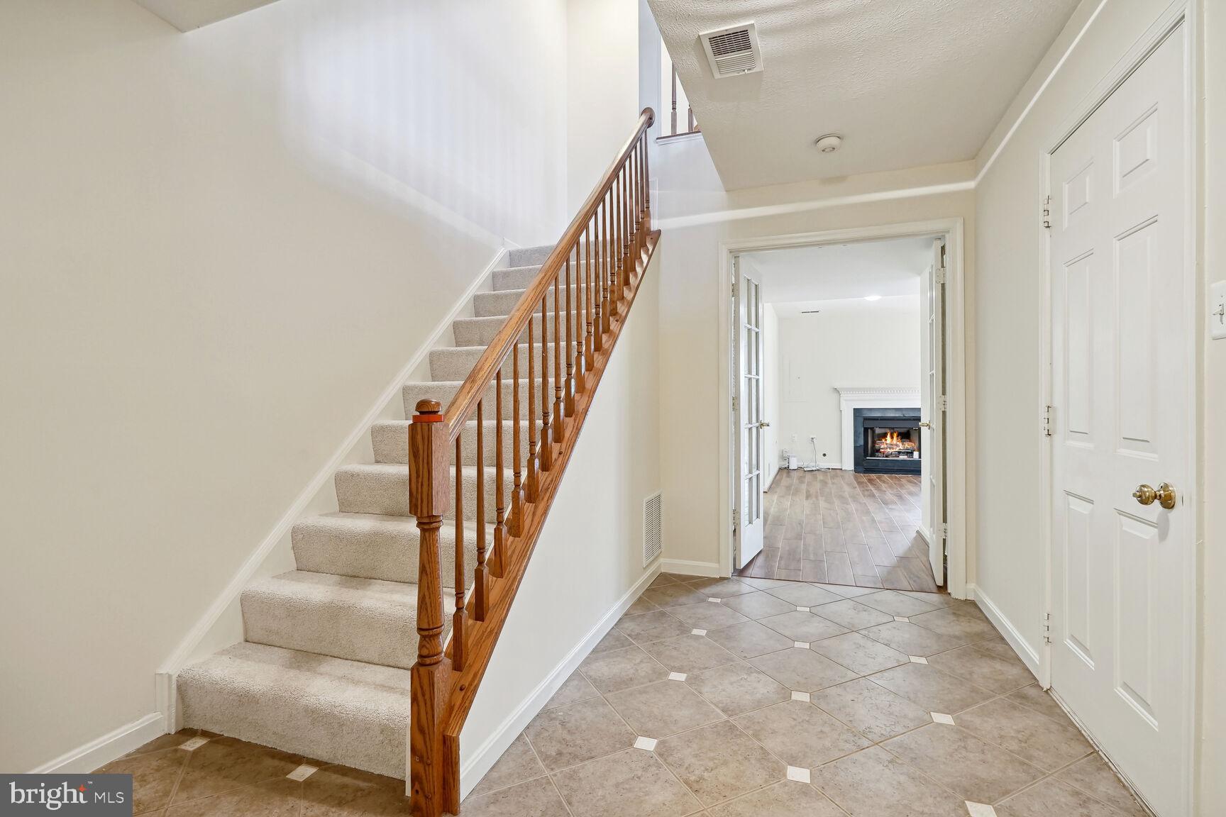 2817 Roesh Way Vienna, VA 22181 - Photo 20 of 30 Tiled flooring on walkout level