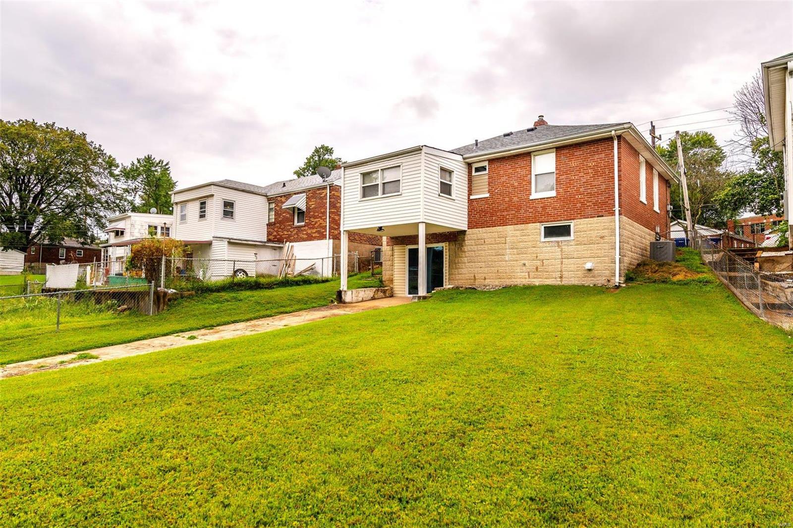 2008 Telegraph Road St. Louis, MO 63125 - Photo 27 of 34 Gallery Image 27