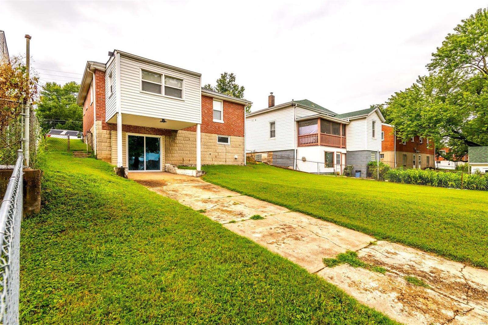 2008 Telegraph Road St. Louis, MO 63125 - Photo 28 of 34 Gallery Image 28