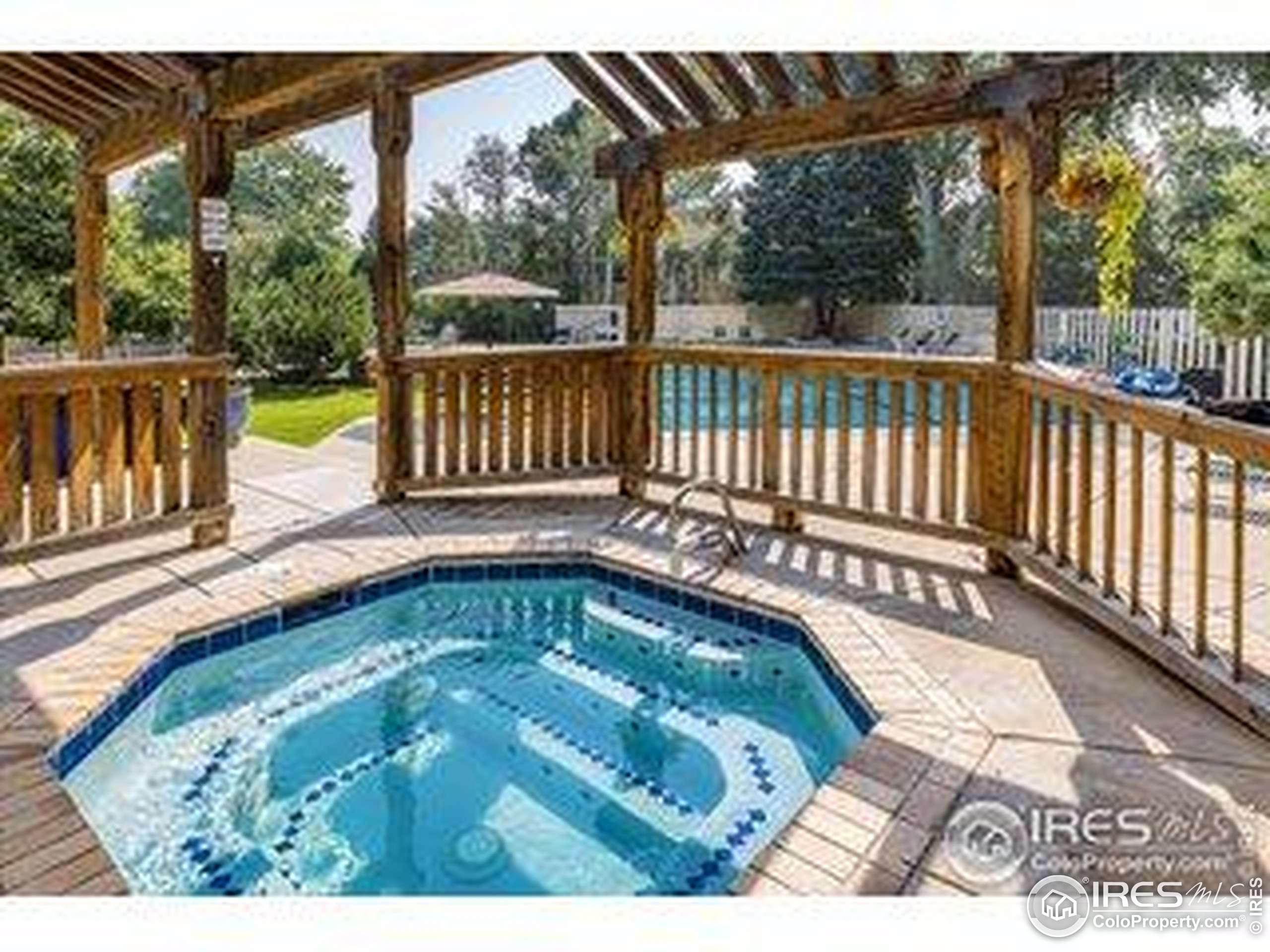 4767 White Rock Circle, Unit D Boulder, CO 80301 - Photo 37 of 41 a view of a balcony with a garden