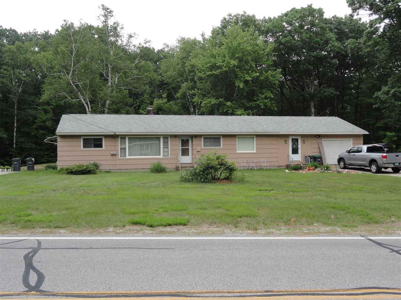 65 Farmer Road Hooksett, NH 03106 - Photo 2 of 26 Gallery Image 2