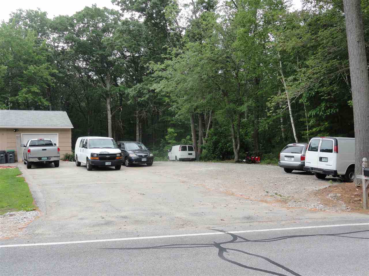 65 Farmer Road Hooksett, NH 03106 - Photo 4 of 26 Gallery Image 4